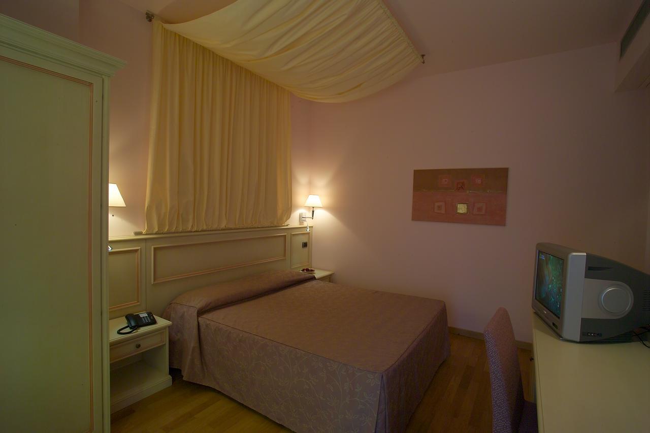 West Florence Campi Bisenzio Dış mekan fotoğraf